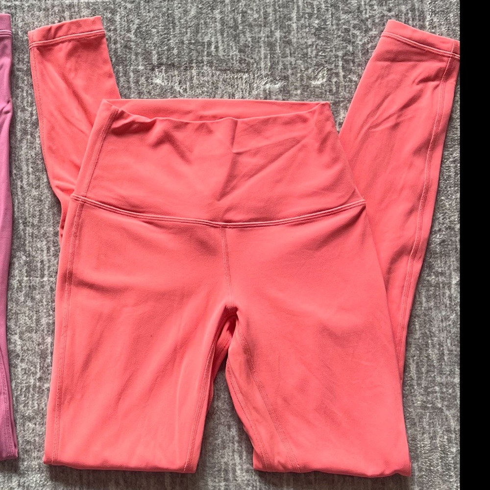Lululemon 28" Align legging.